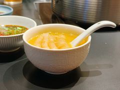 -鲜入唯煮·港式海鲜牛肉火锅(金宝街店)