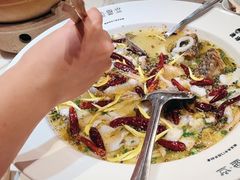 -渔语鱼酸菜鱼新川菜(来福士店)