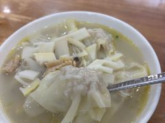 -胡成记口蘑龙眼包子(盐道街店)
