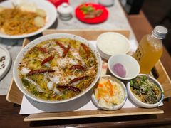 -渔语鱼新川菜Bistro(万象天地店)