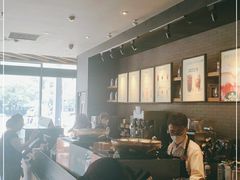 -星巴克臻选(莘庄仲盛店)