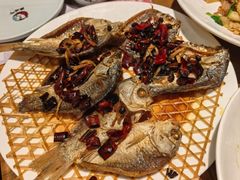 -黄泥岗·地道湖北菜(奥特莱斯店)