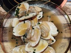 -虾弄弄海派小龙虾·牛羊蝎子火锅