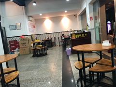 大堂-喜之羊·粉面档
