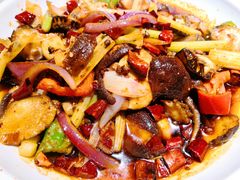 -休记光头香辣蟹干锅店(衣冠庙店)