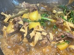-炖四方东北铁锅炖·烧烤小龙虾(中豪国际店)