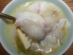 -九锅一堂酸菜鱼(新南凯德直营店)