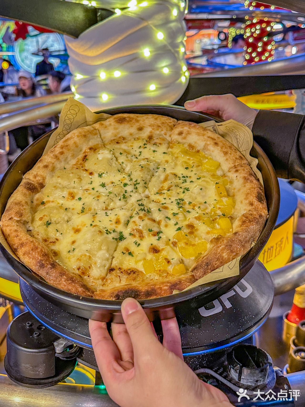 在上海！在宇宙中心用餐！！！