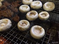 -马路牙子地桌烤肉(工体店)