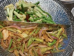 -小鱼小牛·鱼牛干锅·脆鱼火锅(世欧广场店)