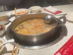 -三人行骨头王火锅(长寿店)