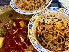 -牛一嘴·兰州牛肉面·大盘鸡(财富中心店)