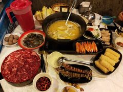 -鲜入围煮花胶鸡海鲜火锅