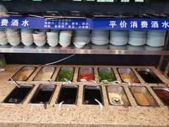 自助调料区-蟹谢蒸鲜自助餐厅