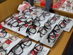 -优医视平价眼镜超市蔡司依视路折扣(小马厂店)