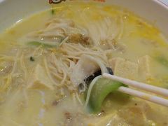-小六鱼你.下饭酸菜鱼(益田假日广场店)