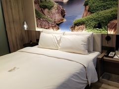 -长沙晚报大道亚朵酒店
