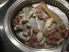 -钱小主·自助回旋烤肉火锅餐厅(东方新天地店)