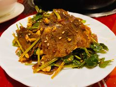 椒香牛肉-蜀中吴养生板栗鸡(会展店)