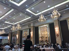 大堂-轩记海鲜餐厅·四十五年老字号·经典粤菜(西区彩虹店)