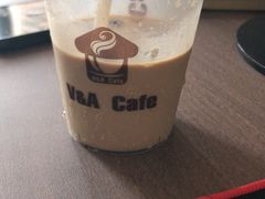 -V&A cafe