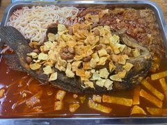 -在巷子里的烤肉店·螺蛳粉烤鱼·牛蛙(和美城店)