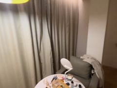 -汉庭(上海虹桥路地铁站店)