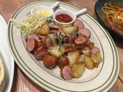 -玛格萝妮比萨屋(四平店)