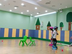 -乐翔轮滑(中庚漫游城店)