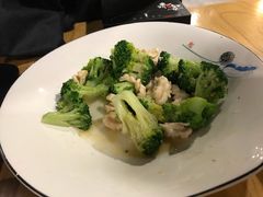 西蓝花拌桃仁-赤宴·川菜(玉林店)