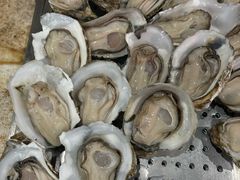 -蚝哥花姐湛江烤生蚝(美丽湾市场店)