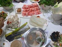 -名都晓荷塘主题火锅(海城街店)