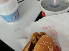 -麦当劳(湛江大厦店)