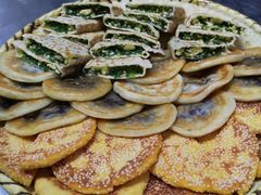 -闯关东东北农家菜(崂山石老人店)