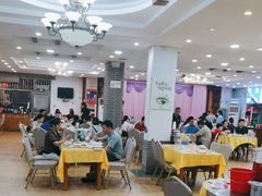 -鹏城人家海鲜酒家·23年老字号(较场尾店)