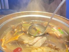 -千岛蚝高压锅生蚝·人参火锅(白云万达店)