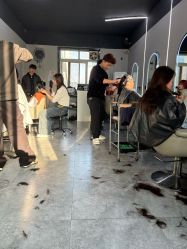 -VV盛妆Hair烫染造型沙龙