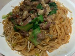 招牌湿炒牛河-潮泰牛肉火锅 · 创于1992年(车公庙店)