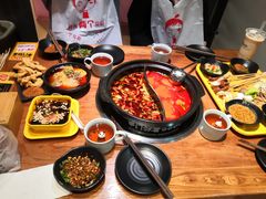 -串门邻居串串火锅(云南南路店)