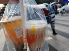 -CoCo都可(光谷天地店)