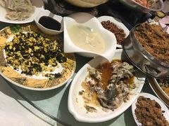 -房陵农家(东亭店)
