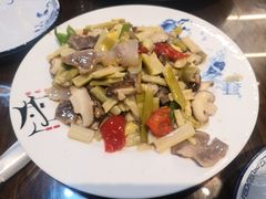 -缘来聚·徽菜名店(黄山宏村店)