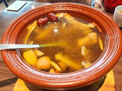 -有红鸡毛店·川菜(建设路店)