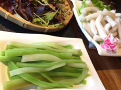-大匠工房古船木艺术餐厅·猪肚鸡专门店(长白仙岛店)