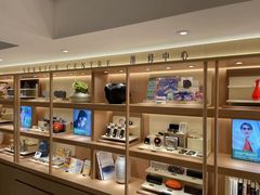 -茂昌眼镜(南京东路店)