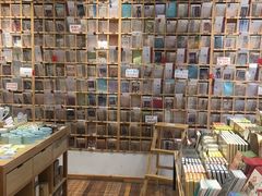 -猫的天空之城概念书店(杭州南宋御街店)