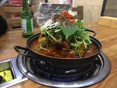 土豆排骨火锅-喇喇排骨火锅·传统韩式脊骨汤(望京西园总店)