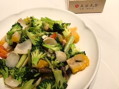 -五谷丰登农家院·地道胶东菜·海鲜烧烤(威海店)