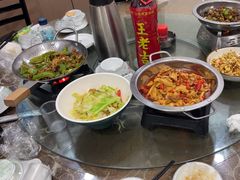 -湖南人家湘菜馆(镇江路店)