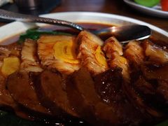 咸蛋黄红烧肉-肴约·花园式餐厅(湖里店)